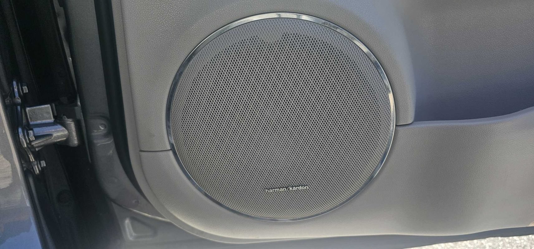 Used 2011 Mercedes-Benz GL 550 4MATIC image 31