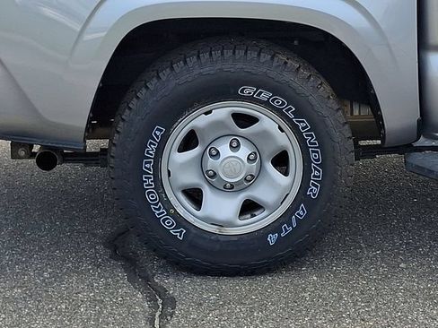 Used 2021 Toyota Tacoma SR w/ SR Convenience Package RWD image 30