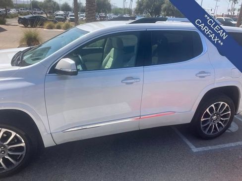 Used 2021 GMC Acadia Denali w/ Denali Technology Package FWD image 3