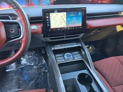 Used 2024 Lincoln Nautilus Black Label image 18