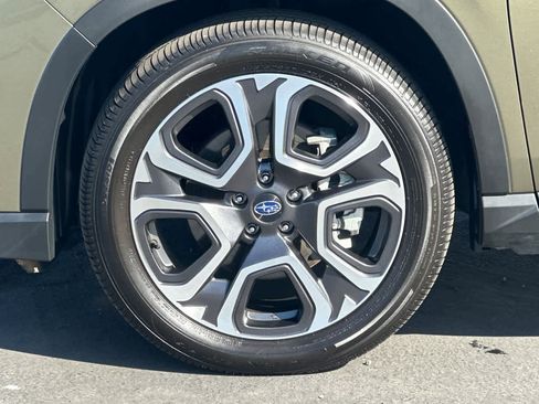 Used 2024 Subaru Ascent Limited w/ Technology Package image 34