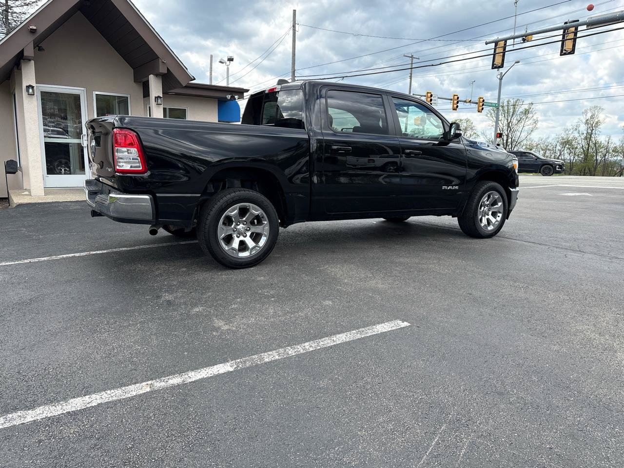 Used 2022 RAM 1500 Big Horn AWD/4WD image 5