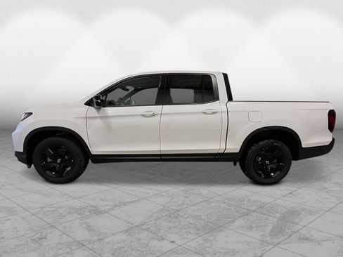 New 2026 Honda Ridgeline Black Edition image 2
