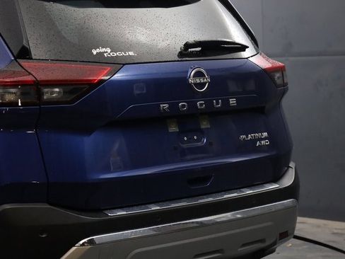 Used 2023 Nissan Rogue Platinum w/ Platinum Premium Package image 7