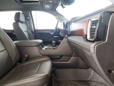 Used 2024 GMC Sierra 1500 Denali w/ Technology Package AWD/4WD image 25