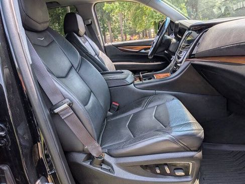 Used 2016 Cadillac Escalade Premium AWD/4WD image 37