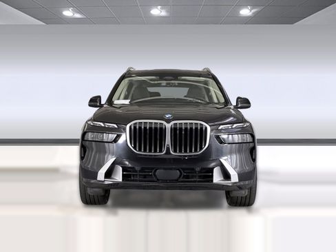 Certified 2024 BMW X7 xDrive40i w/ Parking Assistance Package AWD/4WD image 5