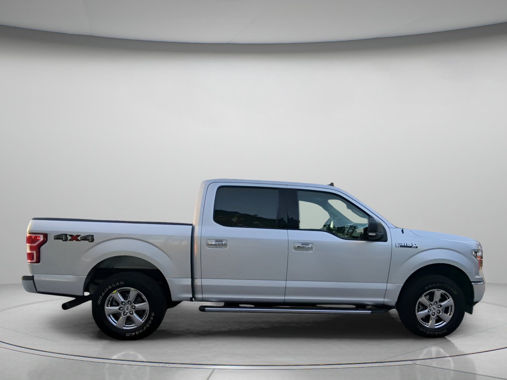 Used 2019 Ford F150 XLT w/ Equipment Group 302A Luxury AWD/4WD image 32