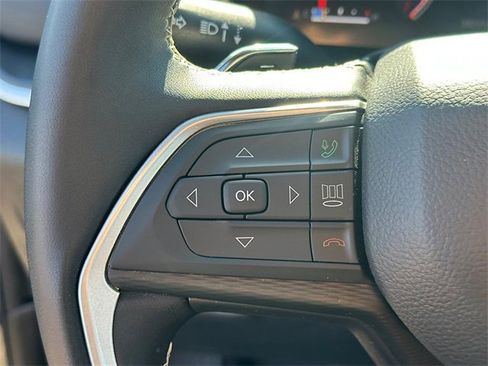 Used 2023 Jeep Grand Cherokee L Laredo image 20