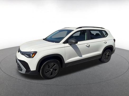 Used 2026 Volkswagen Taos S FWD image 5