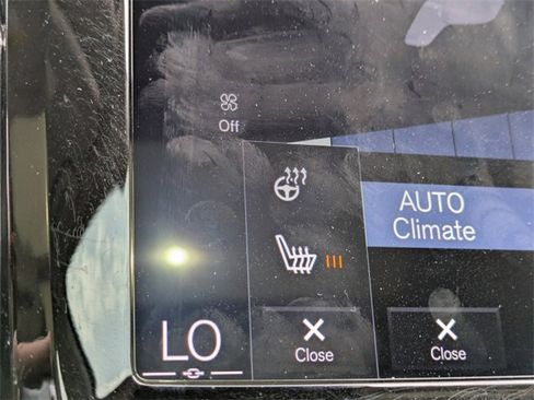 Used 2018 Volvo S90 T5 Momentum w/ Convenience Package image 23