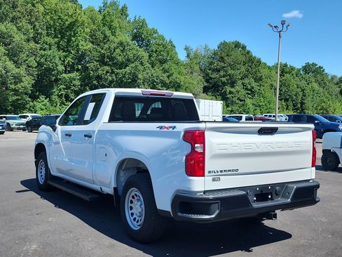 Used 2023 Chevrolet Silverado 1500 W/T w/ WT Value Package AWD/4WD image 3