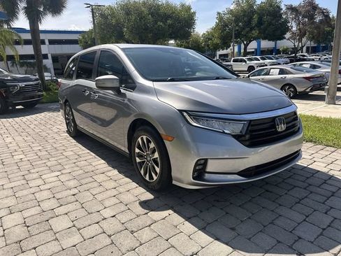 Used 2024 Honda Odyssey EX-L image 16