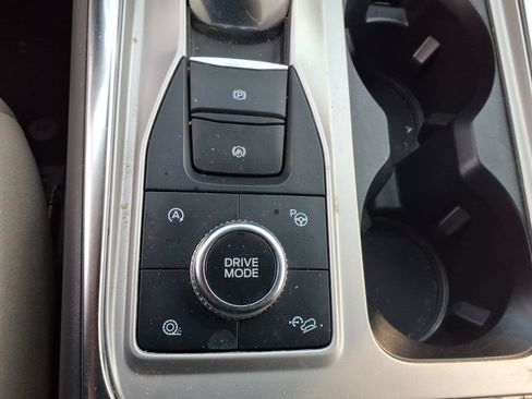 Used 2021 Ford Explorer Platinum w/ Equipment Group 601A AWD/4WD image 24