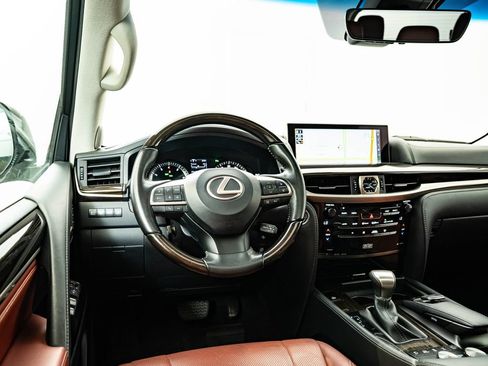 Certified 2021 Lexus LX 570 4WD w/ Luxury Package image 34