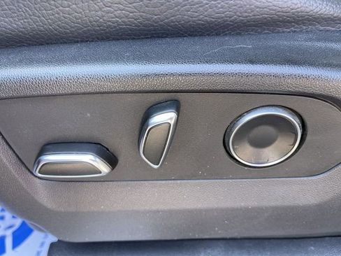 Used 2024 GMC Sierra 3500 Denali w/ Denali Reserve Package image 12