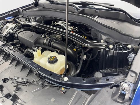 Used 2021 Ford Explorer King Ranch w/ Premium Technology Package image 74