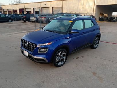 Used 2025 Hyundai Venue SEL