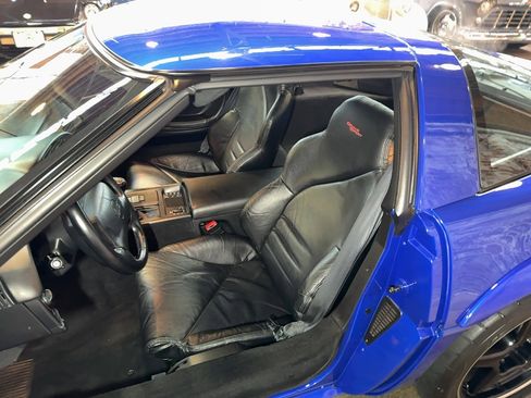 Used 1996 Chevrolet Corvette Coupe image 11