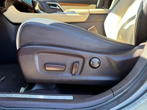 Used 2018 Lexus RX 450h AWD image 14