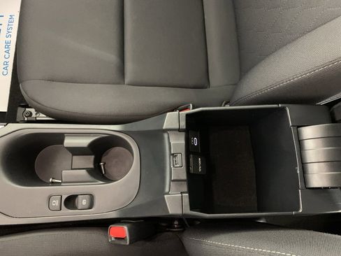 Used 2024 Toyota Corolla LE image 30