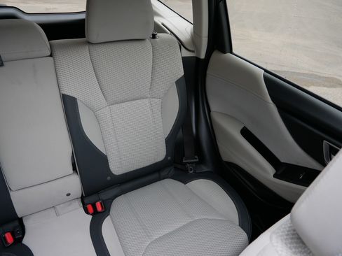 Used 2019 Subaru Forester Premium AWD/4WD image 14