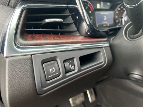 Used 2022 Cadillac XT5 Sportv image 25