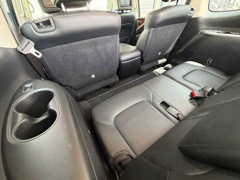 Used 2015 INFINITI QX80 2WD w/ Deluxe Technology Package image 21