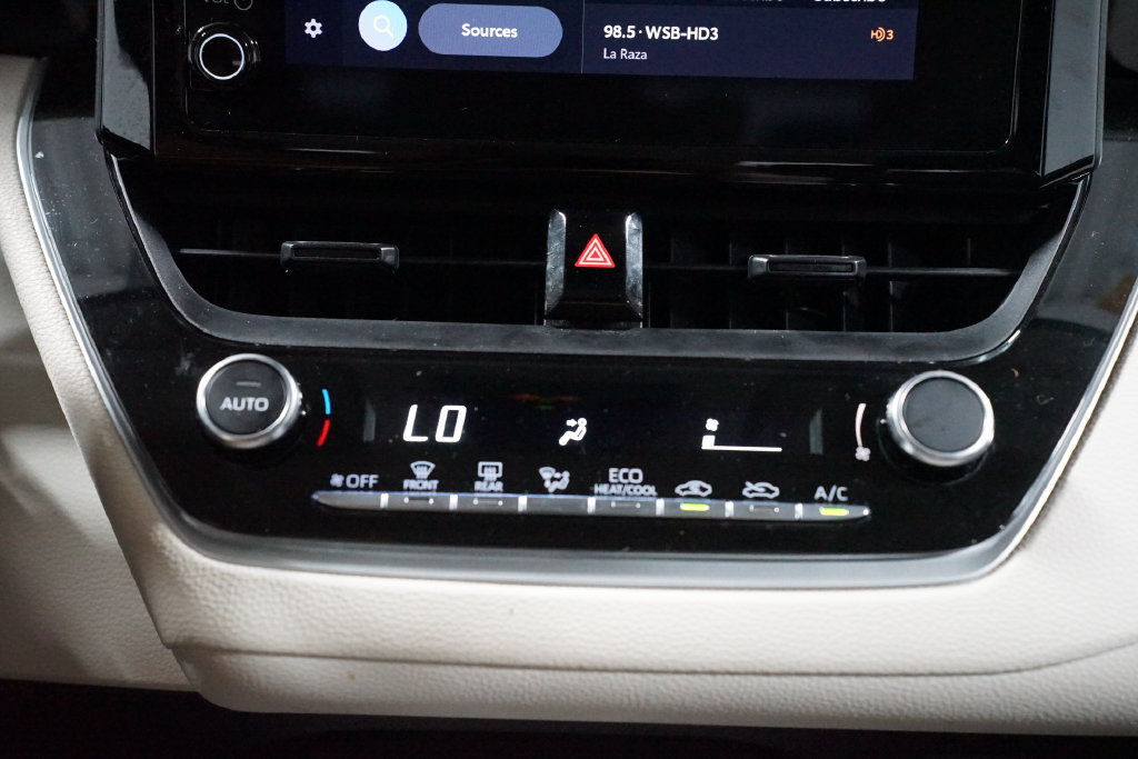 Certified 2023 Toyota Corolla LE FWD image 20