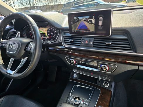 Used 2018 Audi Q5 2.0T Premium Plus w/ Premium Plus Package image 36