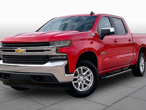 Used 2021 Chevrolet Silverado 1500 LT w/ Z71 Off-Road Package image 3