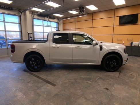 New 2026 Ford Maverick Lobo image 8