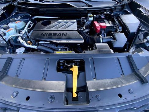 Used 2023 Nissan Rogue S FWD image 11