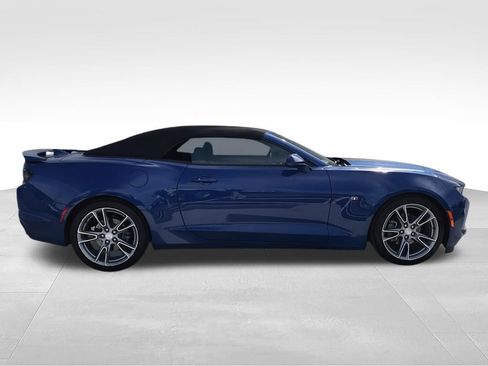 Used 2022 Chevrolet Camaro LT w/ RS Package RWD image 9