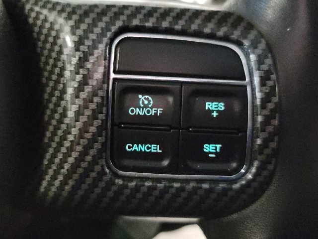 Used 2018 Jeep Wrangler Unlimited Sahara AWD/4WD image 22