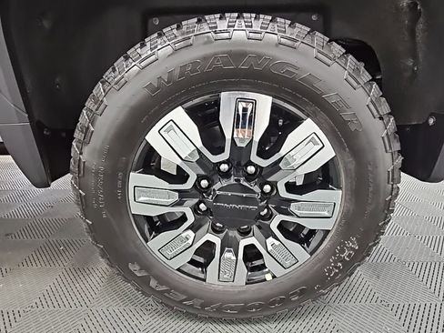 New 2026 GMC Sierra 2500 Denali w/ Denali Reserve Package image 43