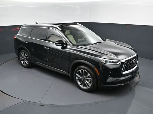 Certified 2023 INFINITI QX60 Luxe w/ Vision Package image 38