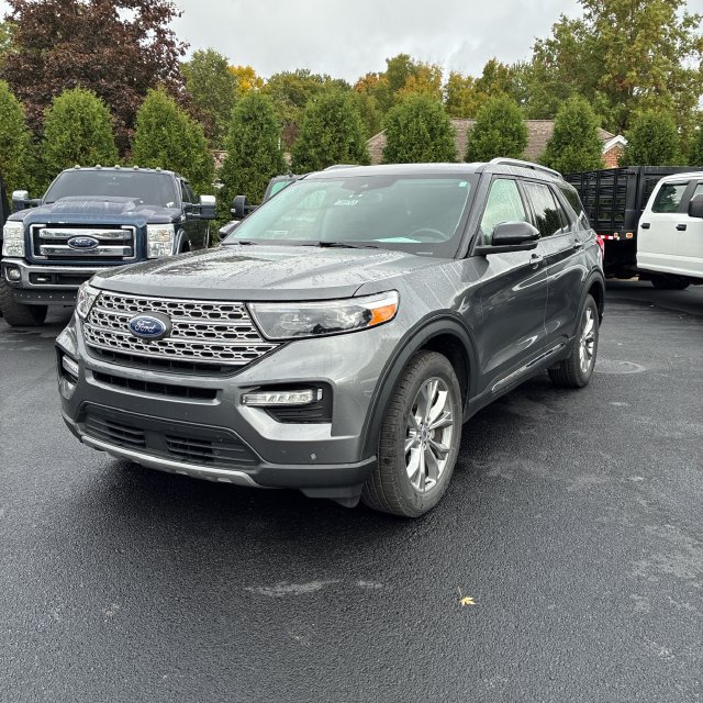 Used 2021 Ford Explorer Limited w/ Equipment Group 301A AWD/4WD image 3