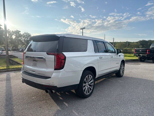 Used 2021 GMC Yukon XL Denali w/ Denali Ultimate Package AWD/4WD image 7