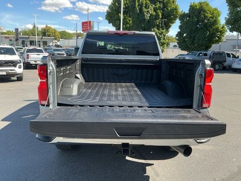 Used 2024 Chevrolet Silverado 2500 LTZ w/ LTZ Premium Package image 6