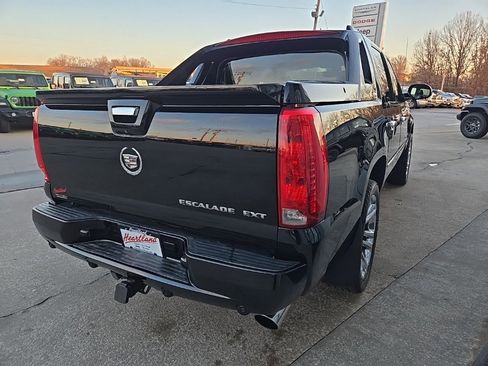 Used 2007 Cadillac Escalade EXT Base w/ Information Package image 10