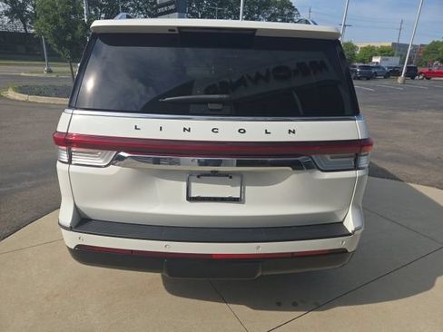 Certified 2022 Lincoln Navigator Black Label AWD/4WD image 17
