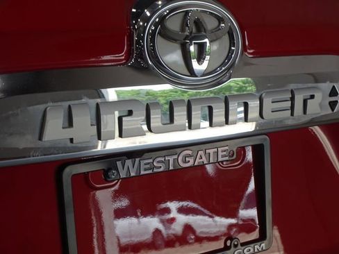 Used 2018 Toyota 4Runner Limited image 37