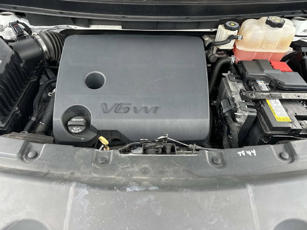 Used 2021 Chevrolet Traverse Premier FWD image 11