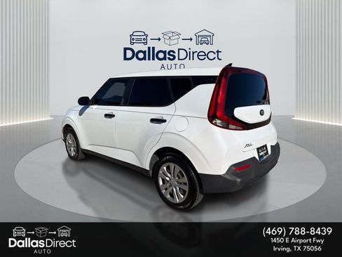 Used 2020 Kia Soul LX image 8