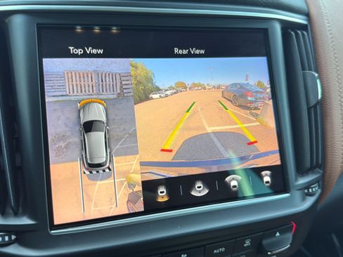 Used 2022 Maserati Levante GT AWD/4WD image 18