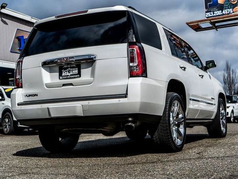 Used 2020 GMC Yukon Denali w/ Denali Ultimate Package AWD/4WD image 3