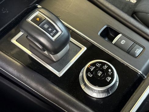 Used 2024 Mitsubishi Outlander SE AWD/4WD image 24