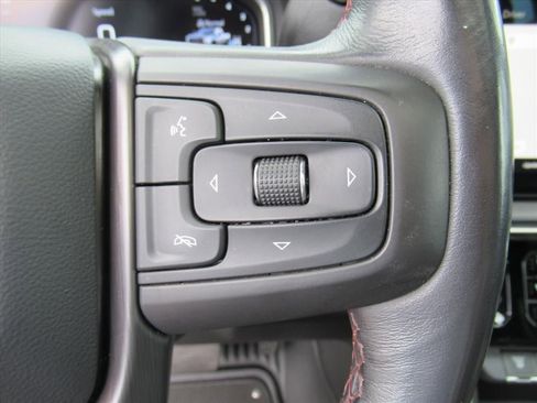 Used 2024 GMC Sierra 2500 AT4X AWD/4WD image 26
