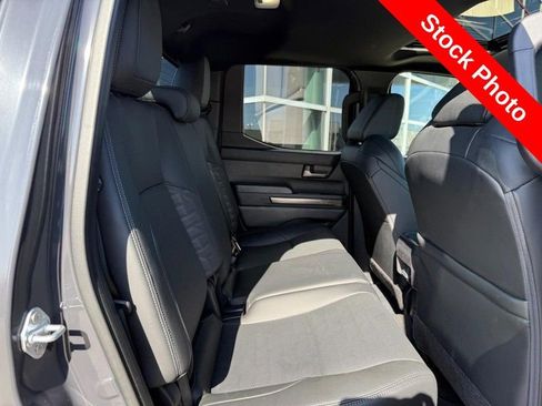 Used 2024 Toyota Tacoma TRD Off-Road w/ TRD Off Road Premium Package AWD/4WD image 12